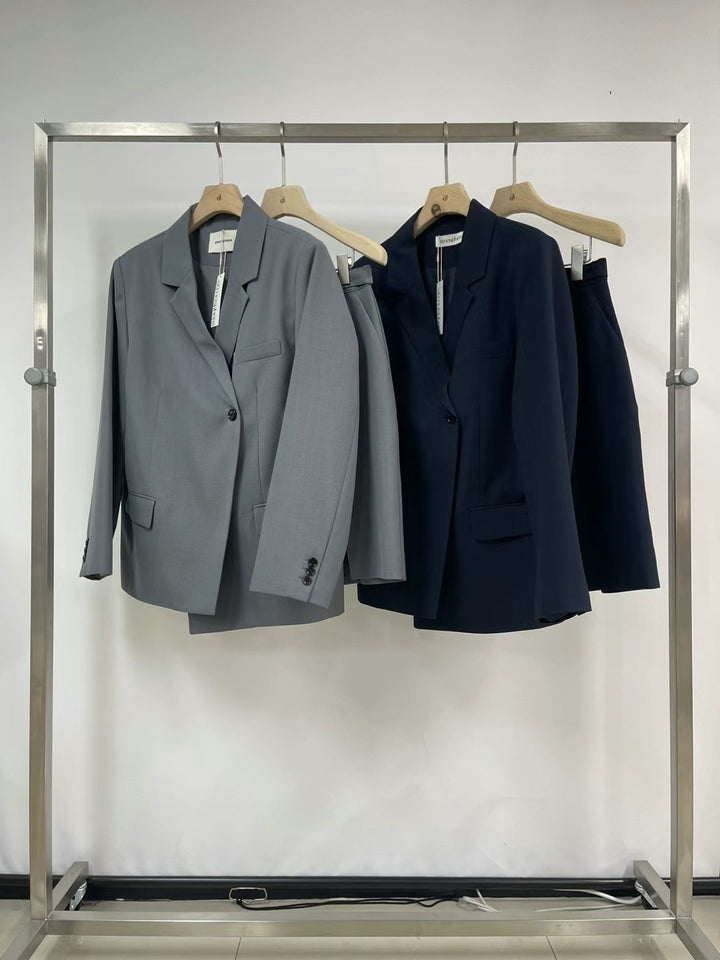 Side-button suit jacket (suit shorts can be purchased separately for the set)