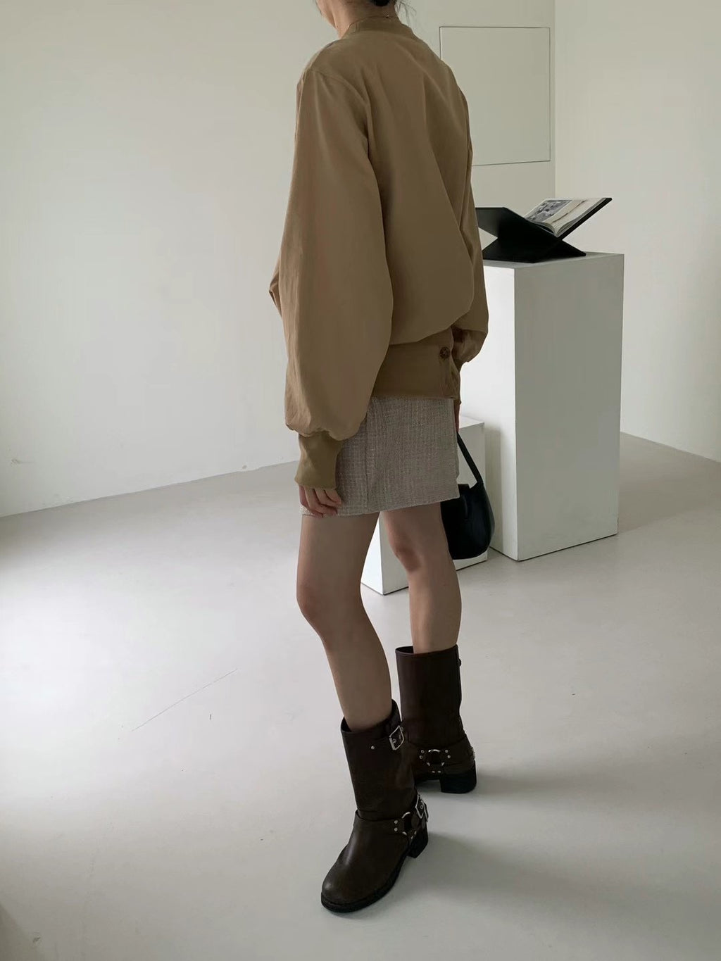 束腳滑料Tee