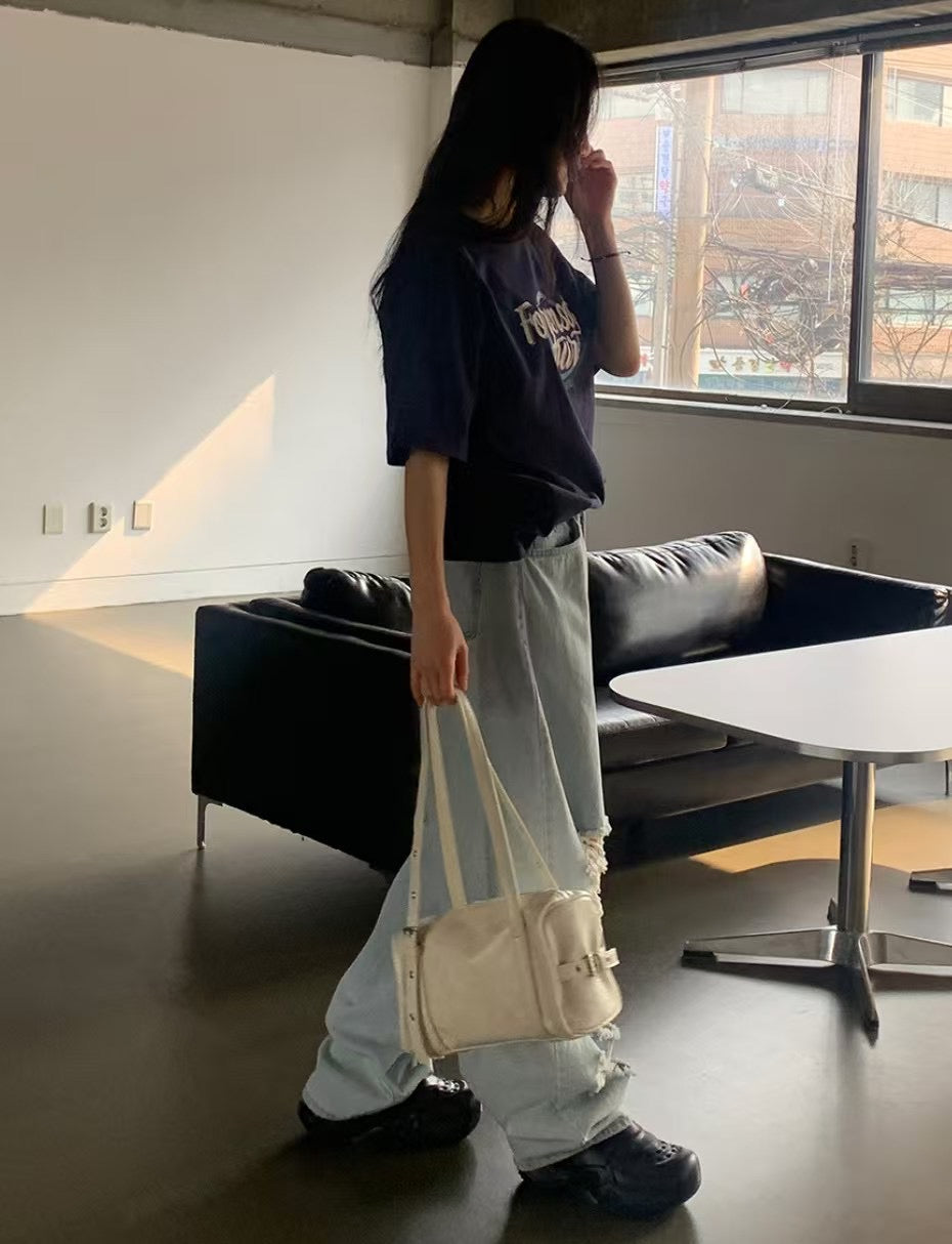 闊腳爛牛仔褲