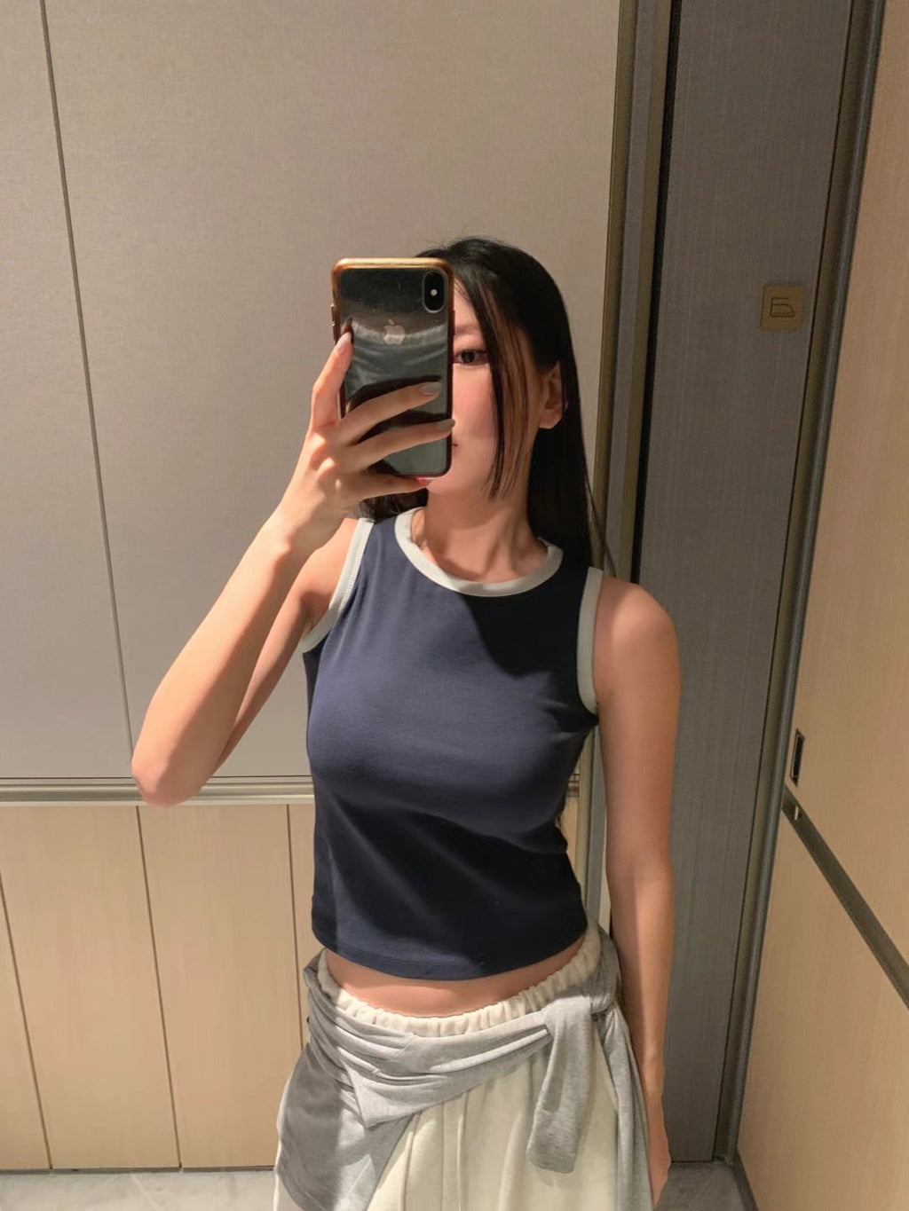 拚色邊背心