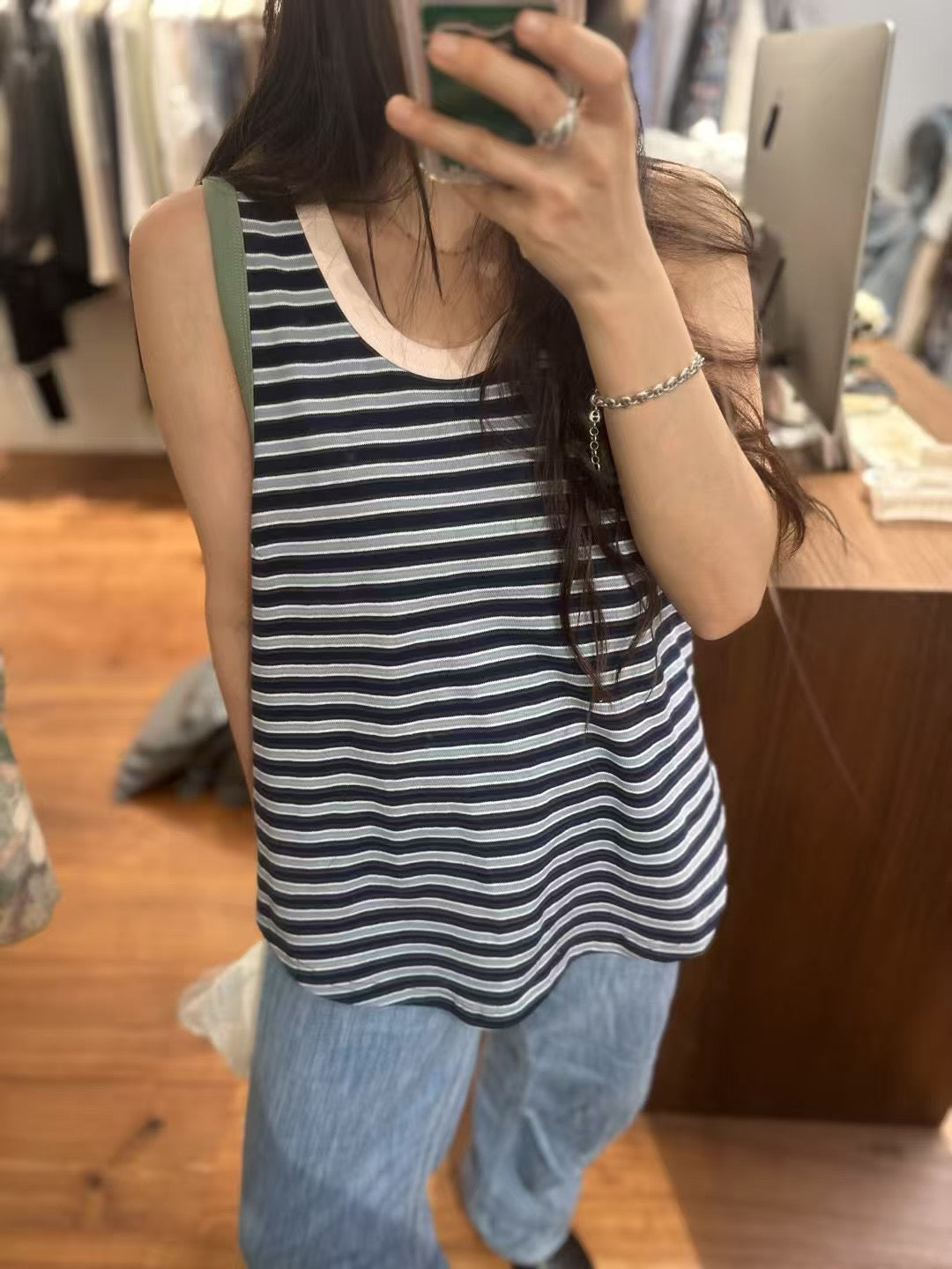 拚色橫間圓腳背心