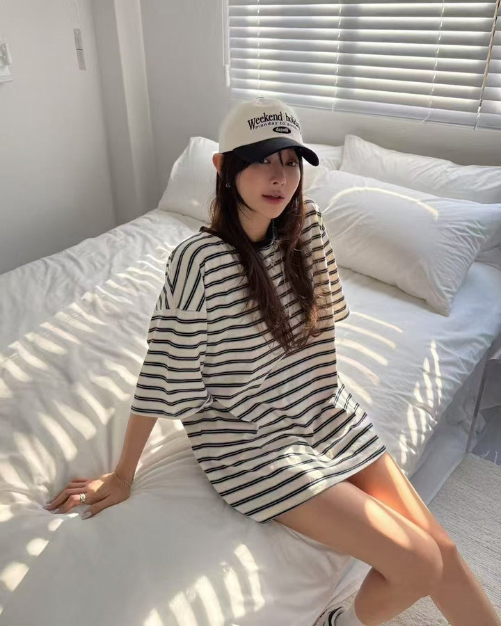 “Weekend Holiday”撞色Cap