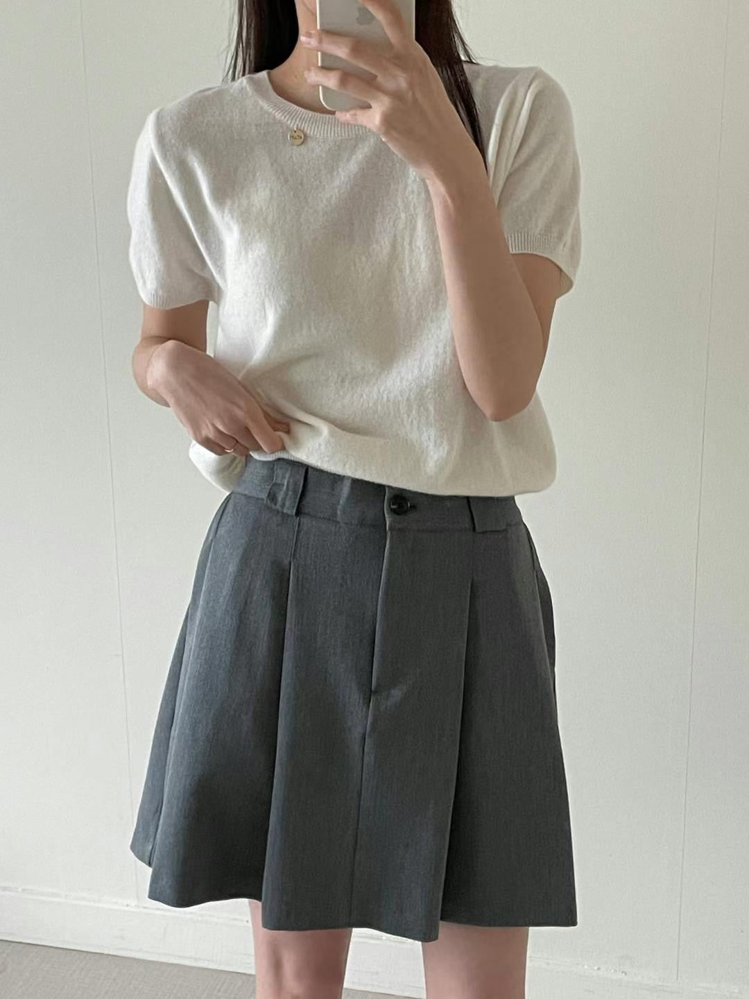 pleated short culottes