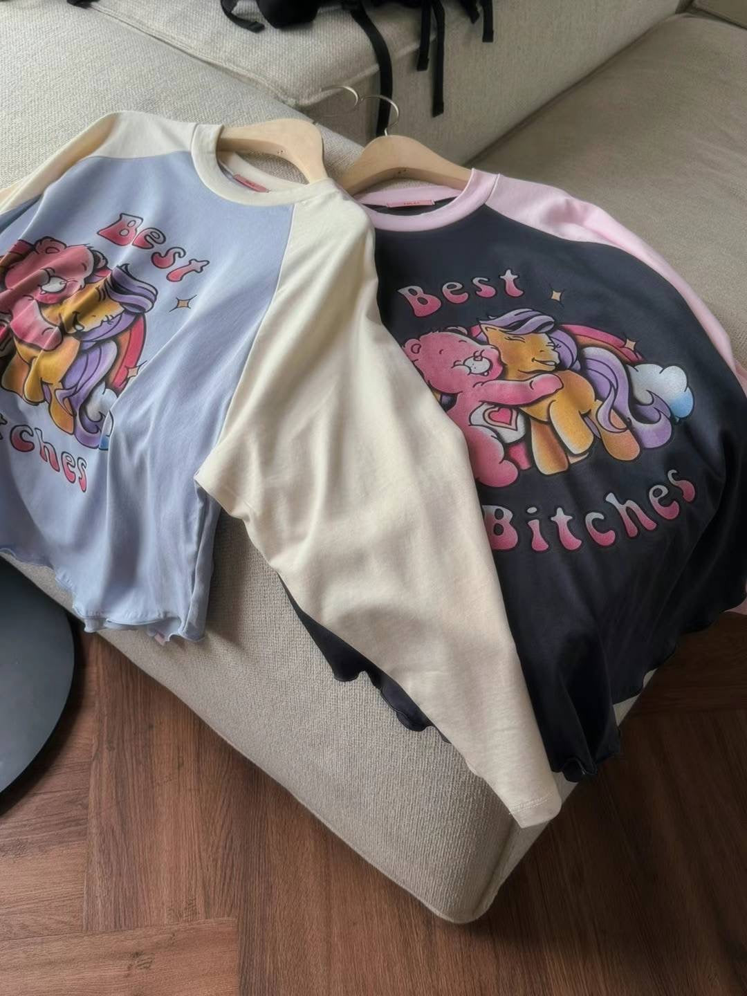 "Best Bitches'牛角Tee