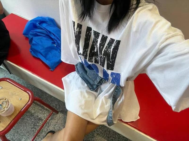 “WALK ALONE”長Tee