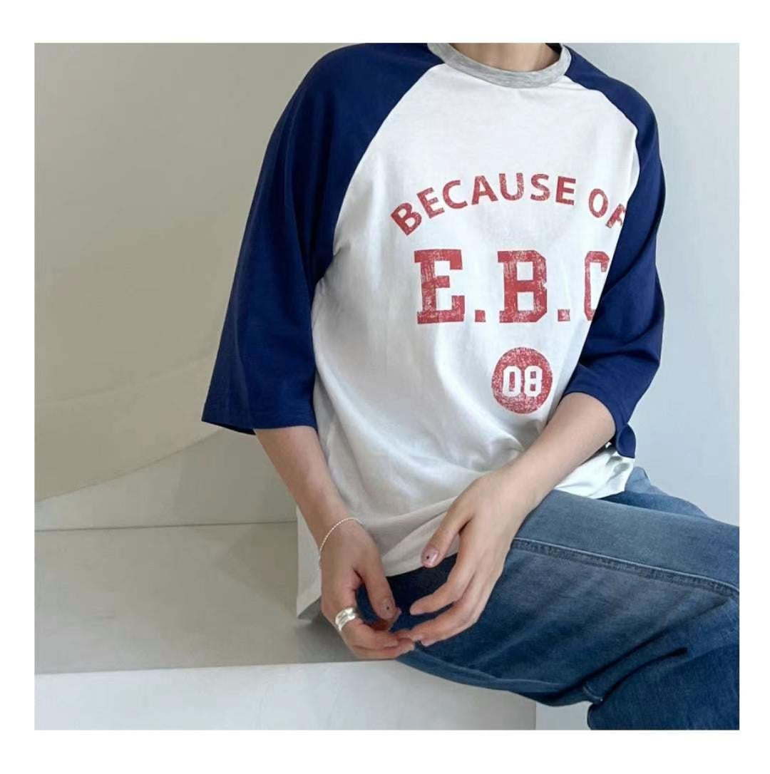 E.B.C英文字牛角膊Tee