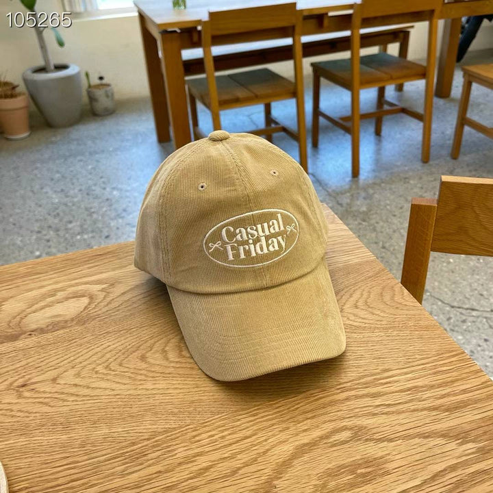 "casual Friday"燈芯絨cap