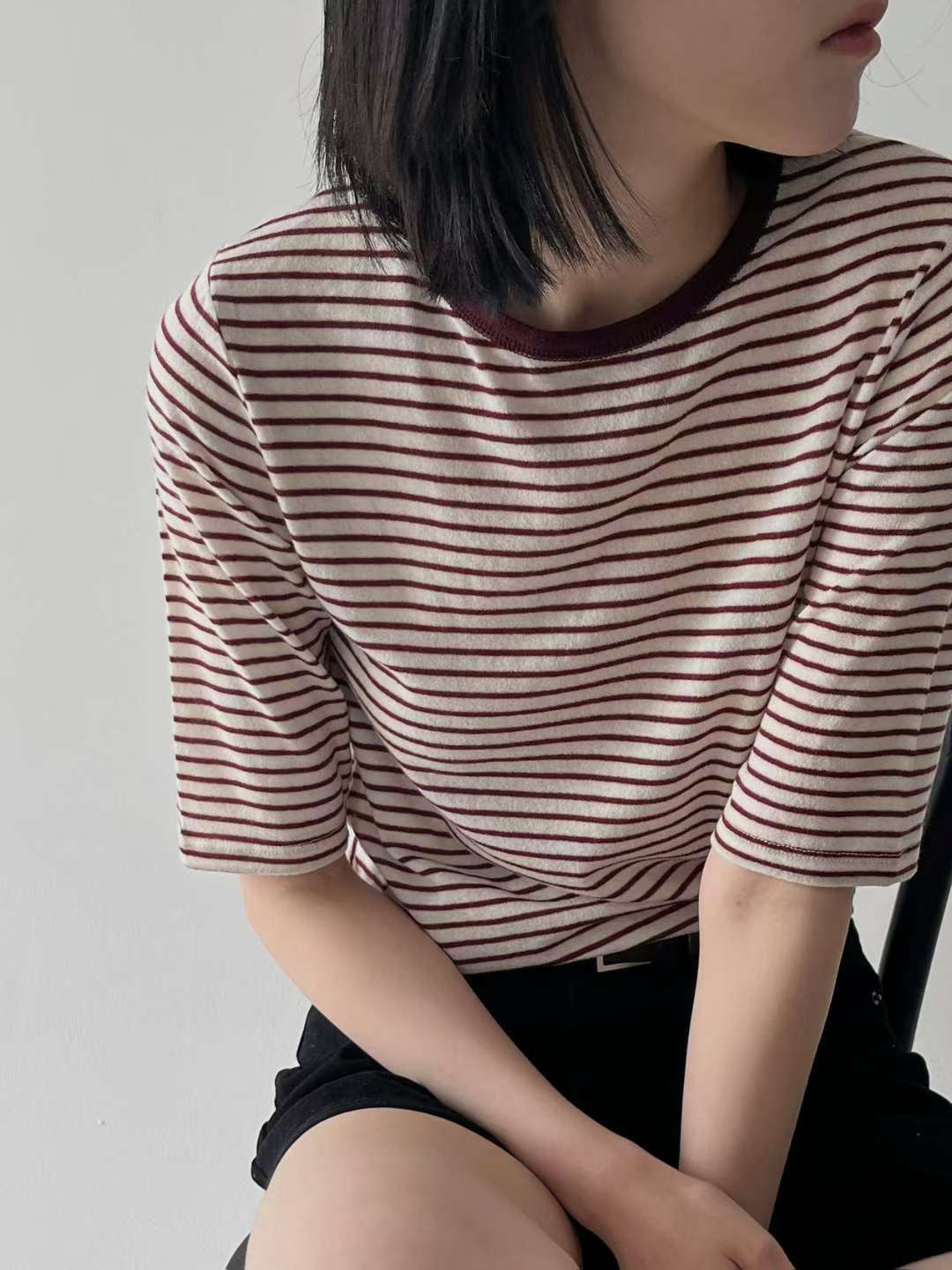橫間中袖薄Tee