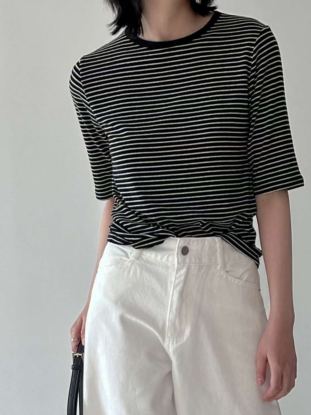 橫間中袖薄Tee
