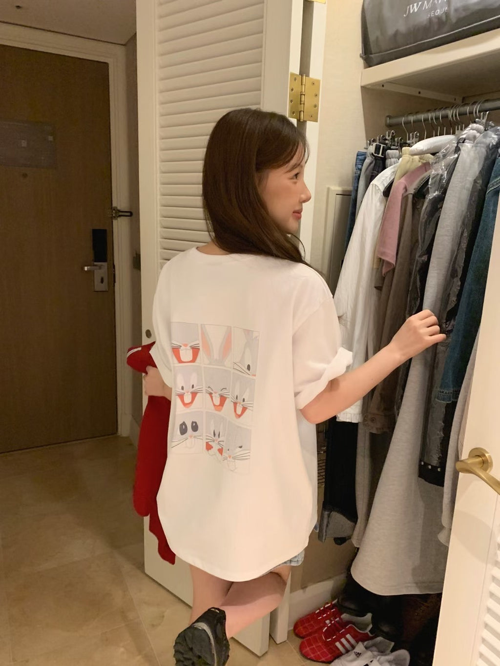 背Bunny Tee