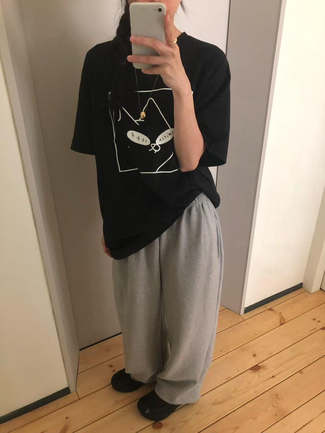 “switch off”貓Tee