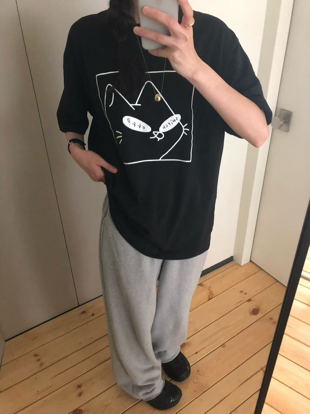 “switch off”貓Tee