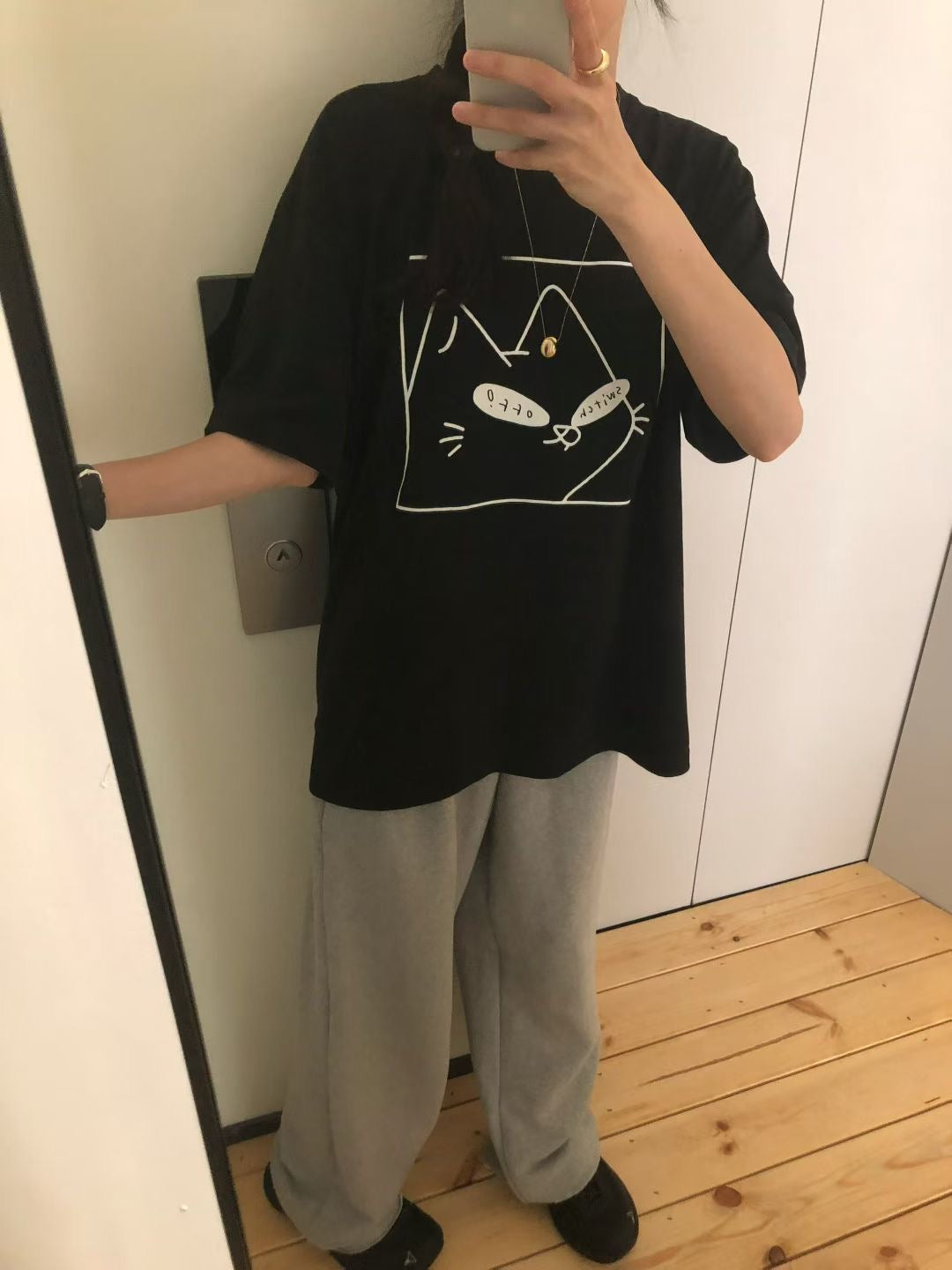 “switch off”貓Tee
