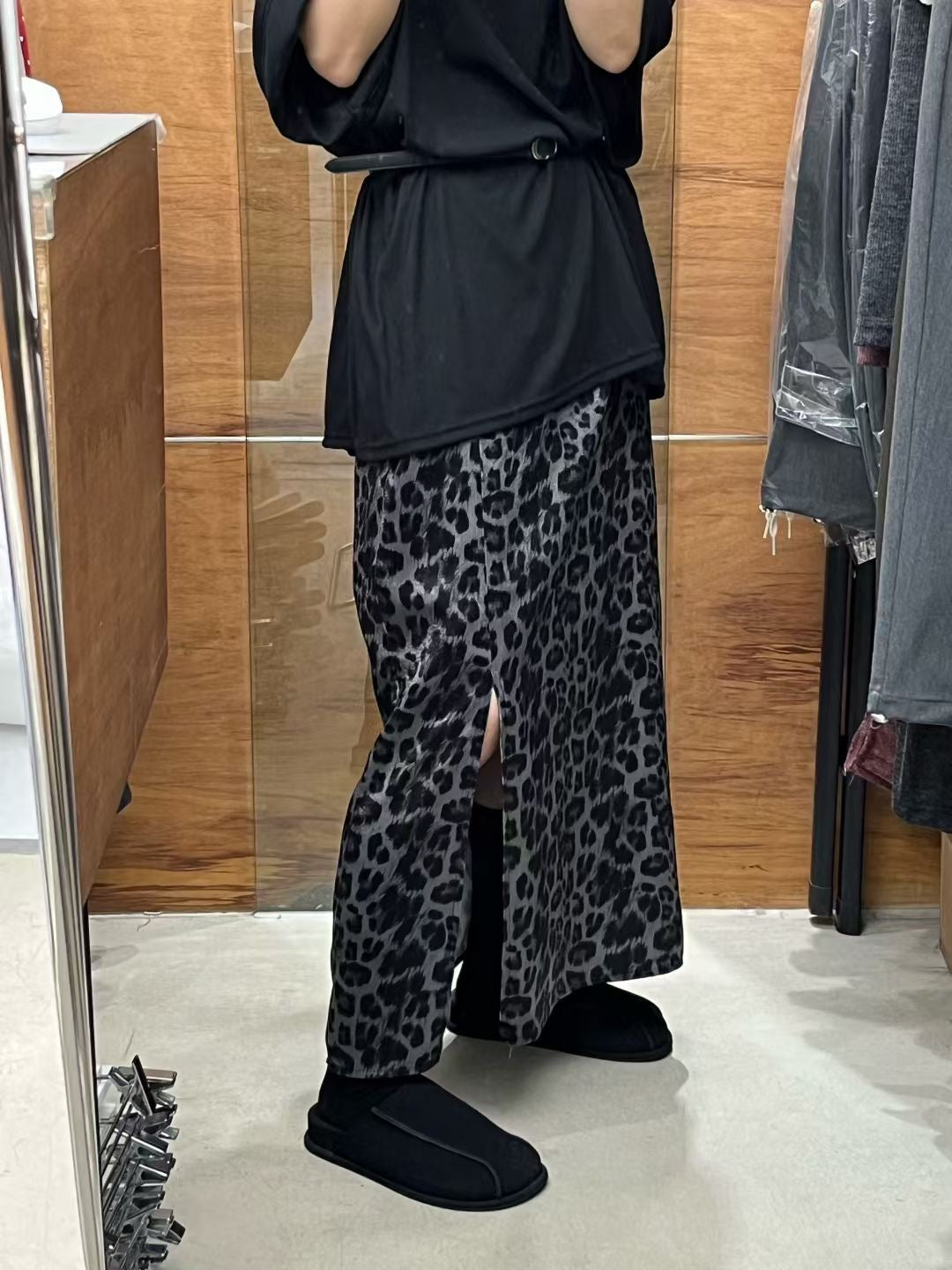 側開叉豹紋半摺長裙