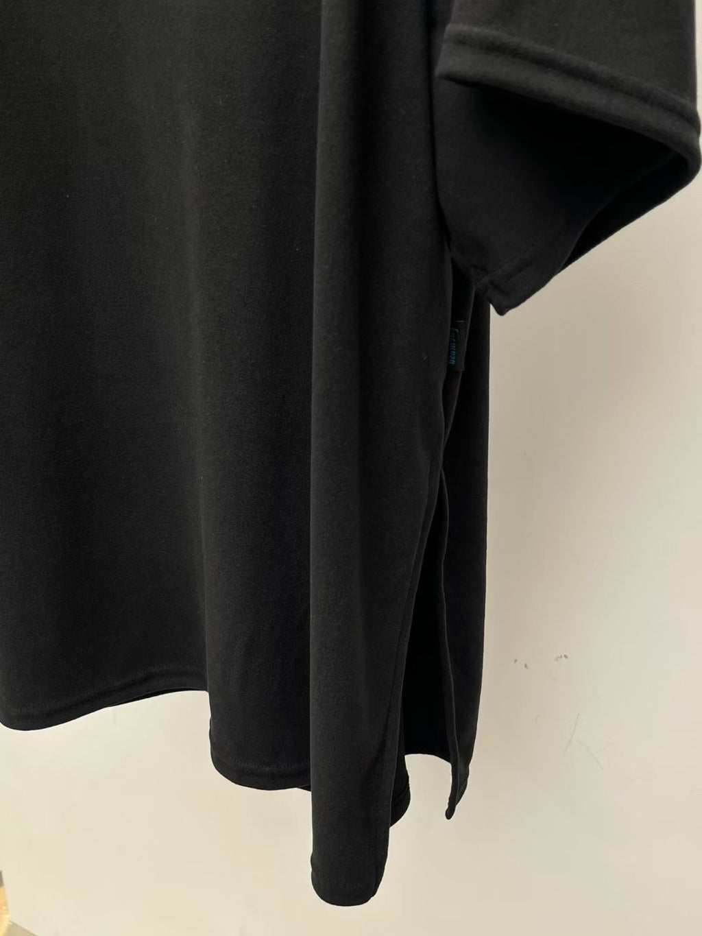企領側開叉長Tee