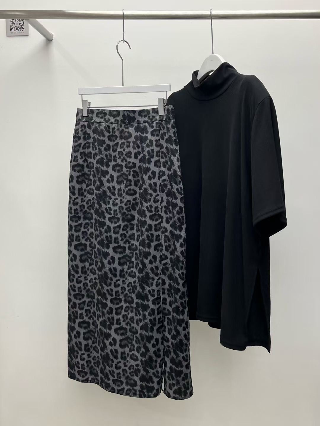 企領側開叉長Tee
