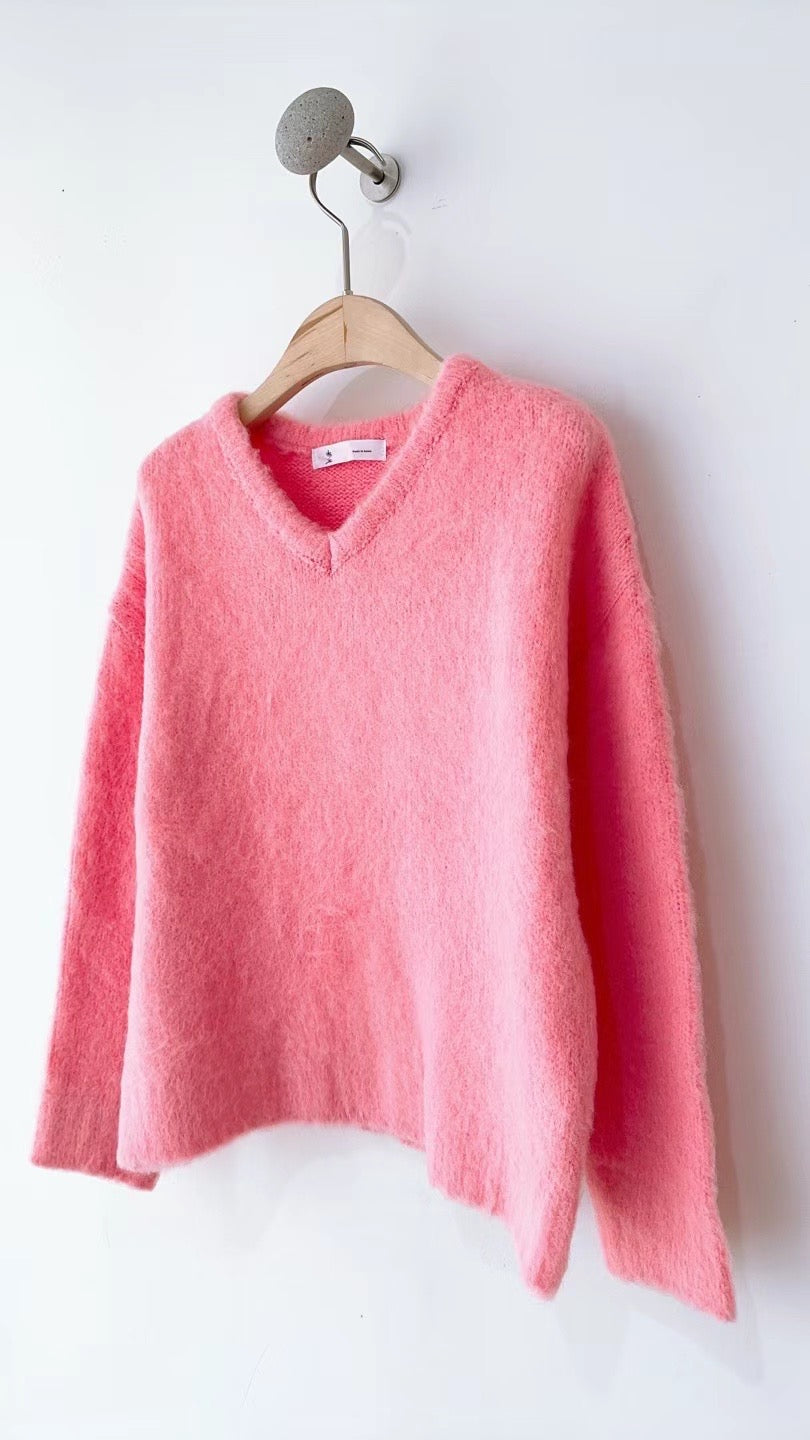 V-neck rabbit fur sweatshirt