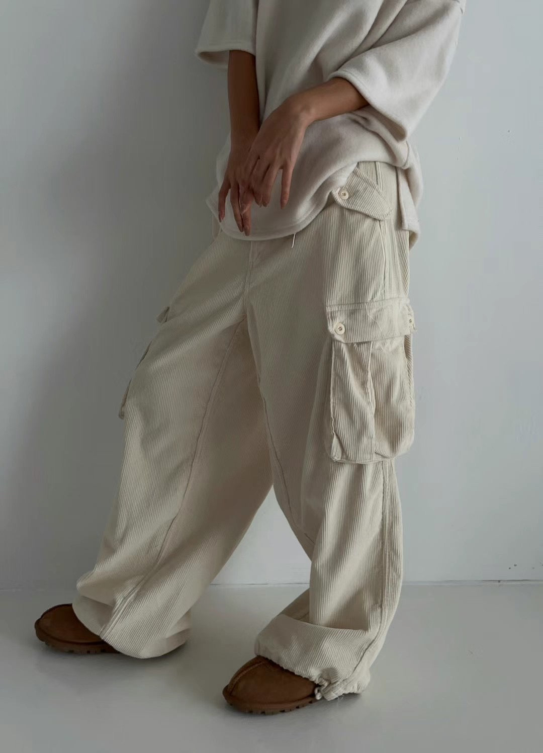 Corduroy two-pocket pants