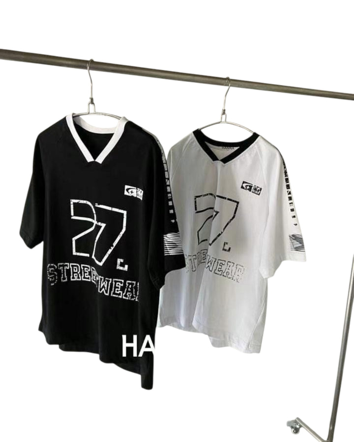 V領“ 27”Tee
