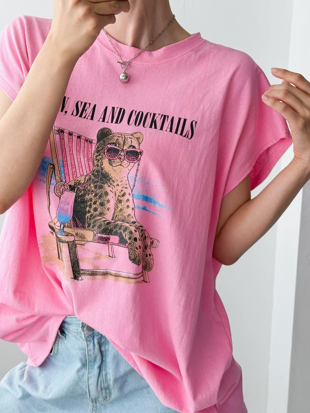 “COCKTAILS”豹Tee