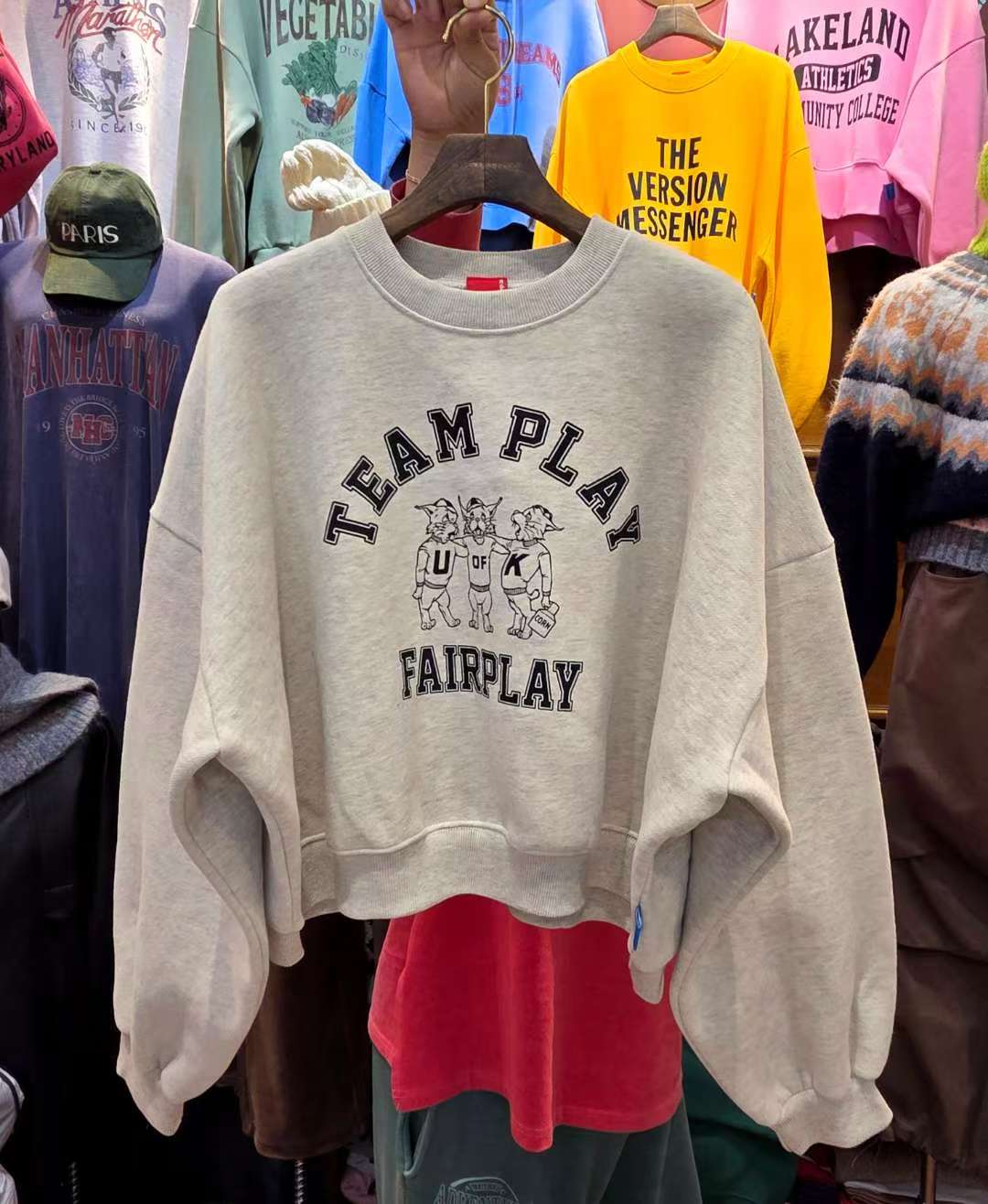 “TEAM PLAY”短衛衣