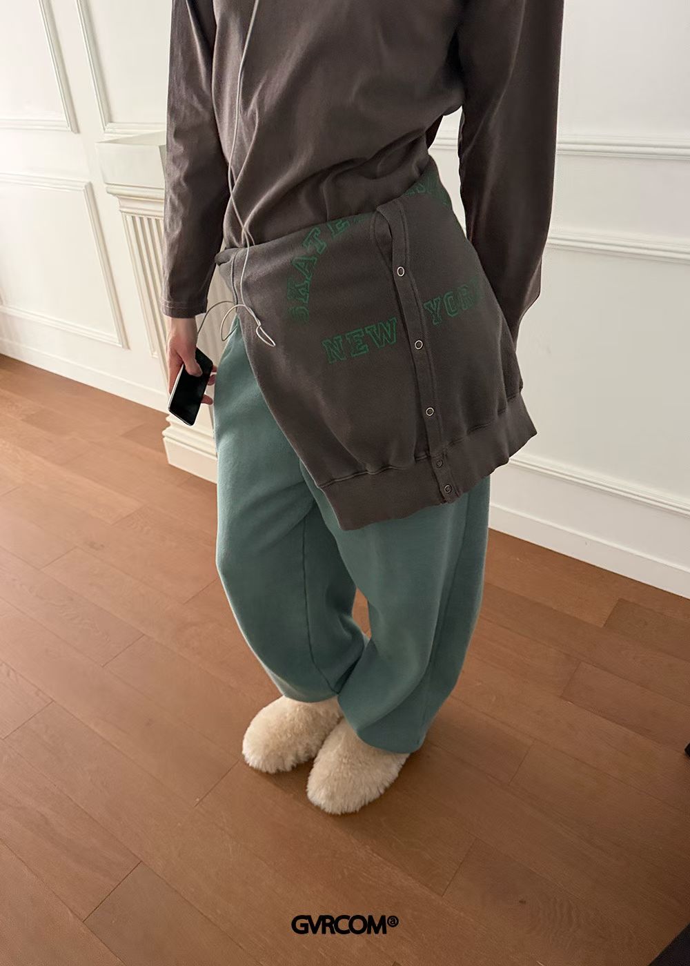 英文字洗水啪鈕外套