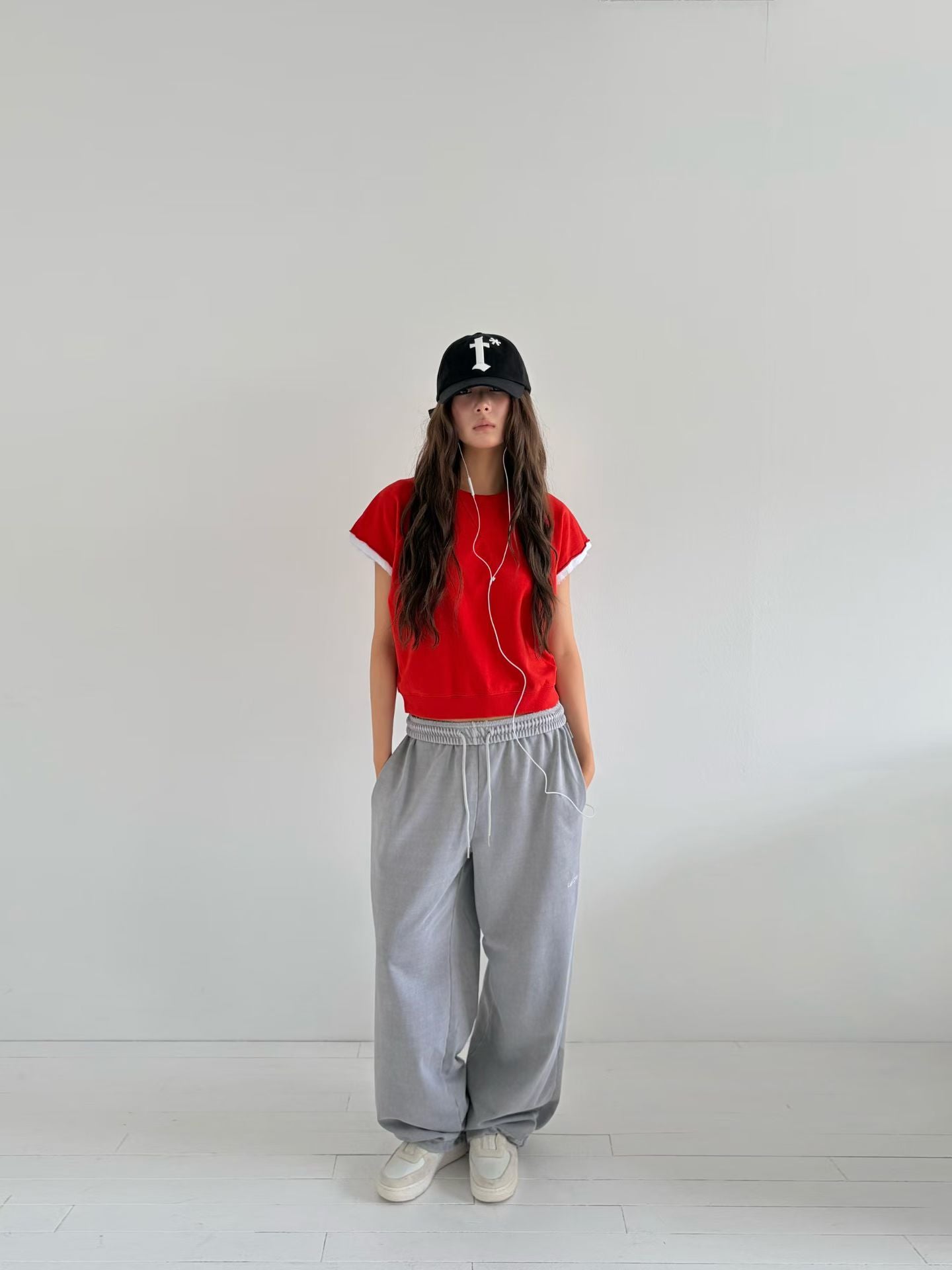 䄂邊撞色束腳Tee