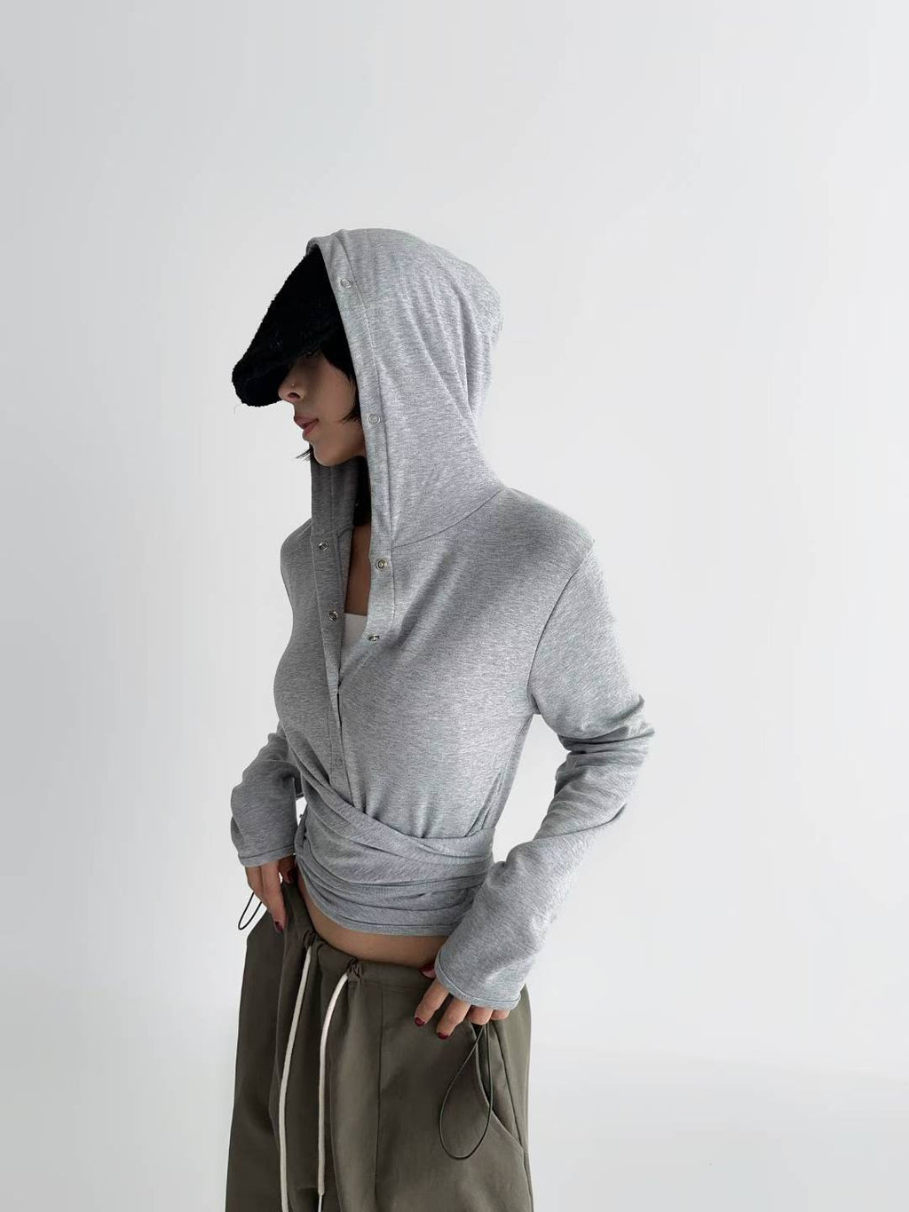 啪鈕綁腳有帽衫