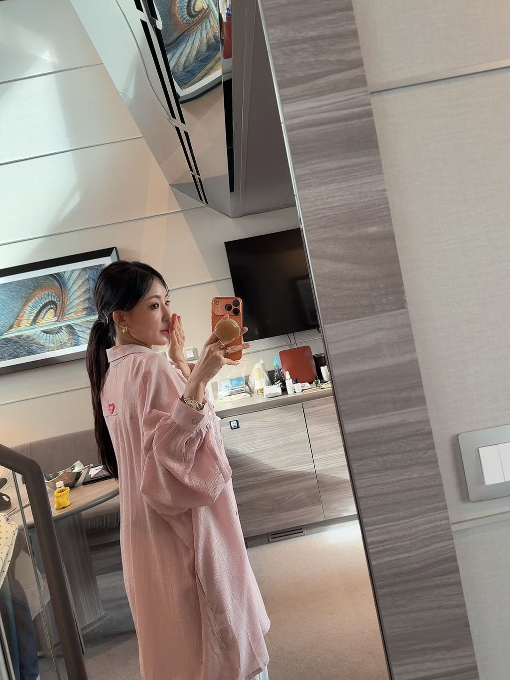 英文字pocket 雪紡長恤衫