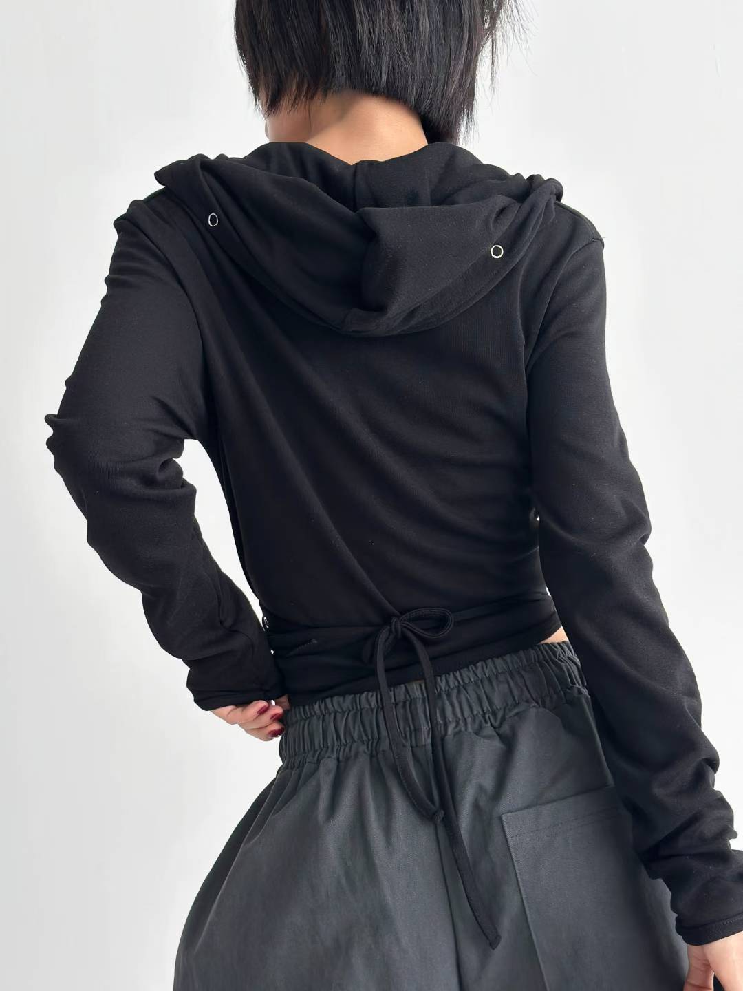 啪鈕綁腳有帽衫