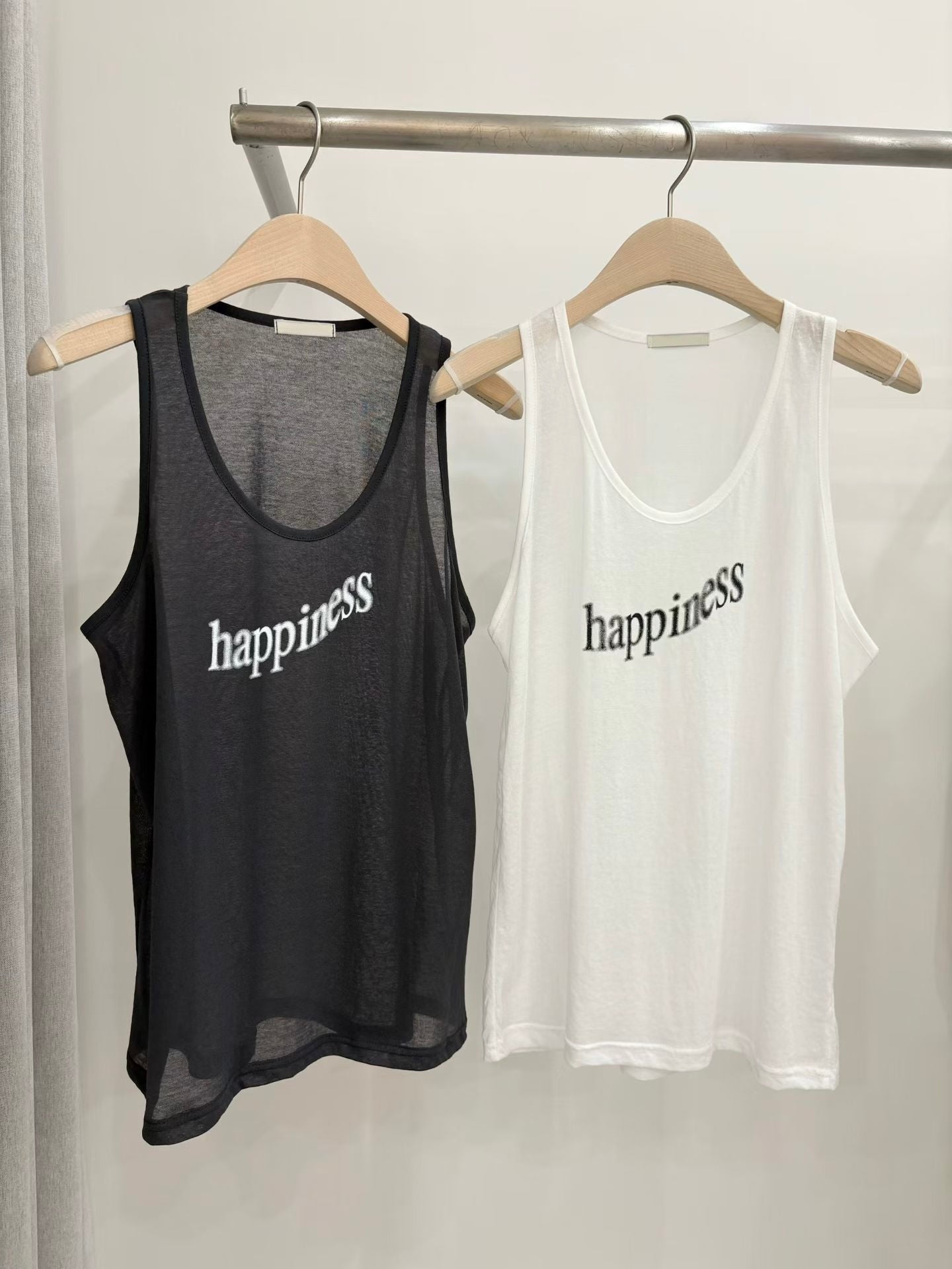 “Happiness”背心