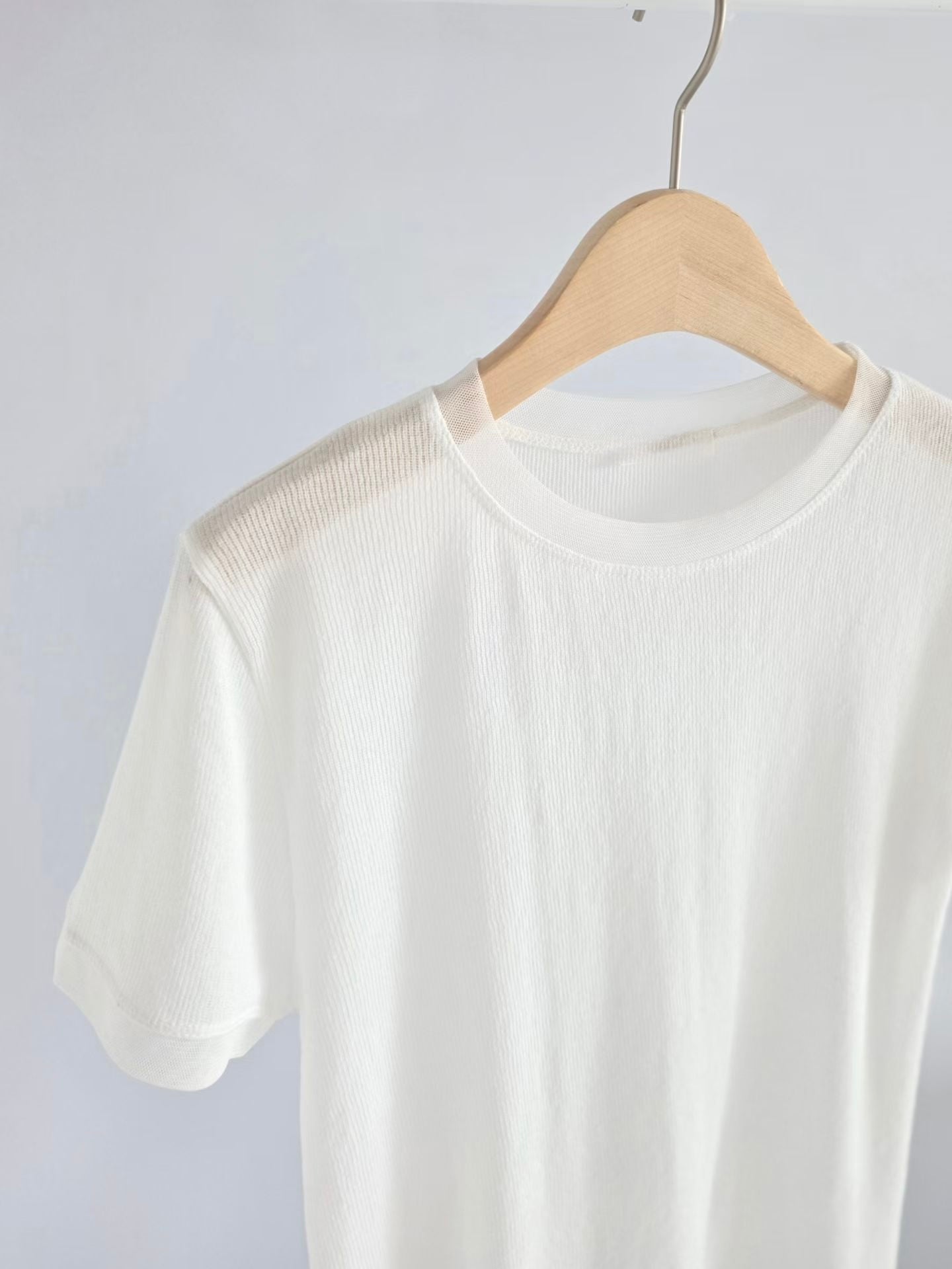 紗紗邊薄料Tee