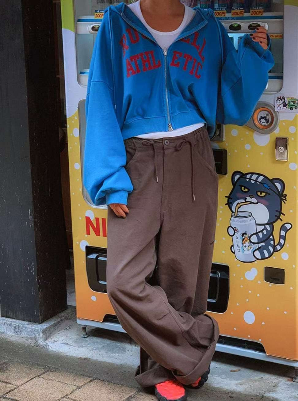 英文字有帽外套