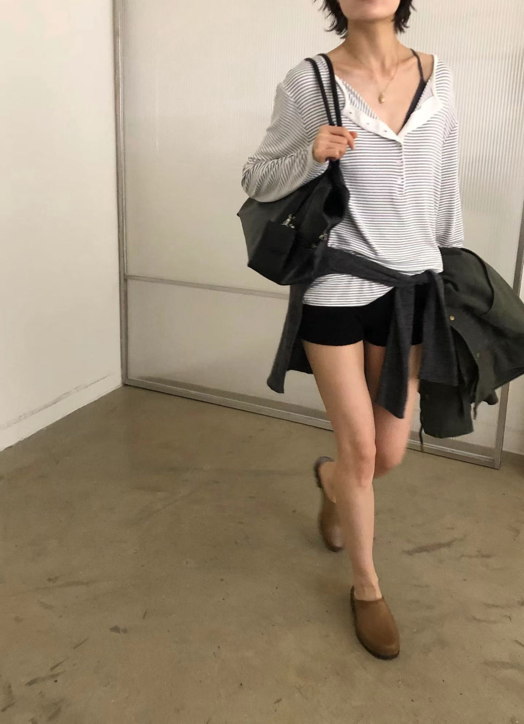 開鈕幼橫間Tee