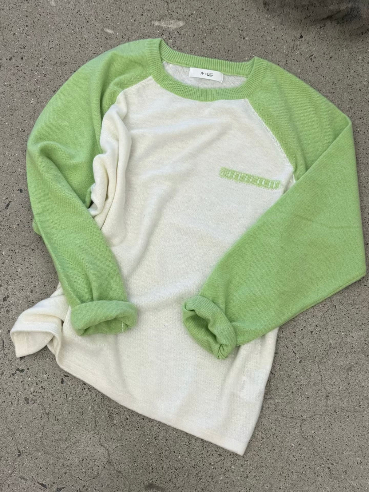 牛角膊線Tee