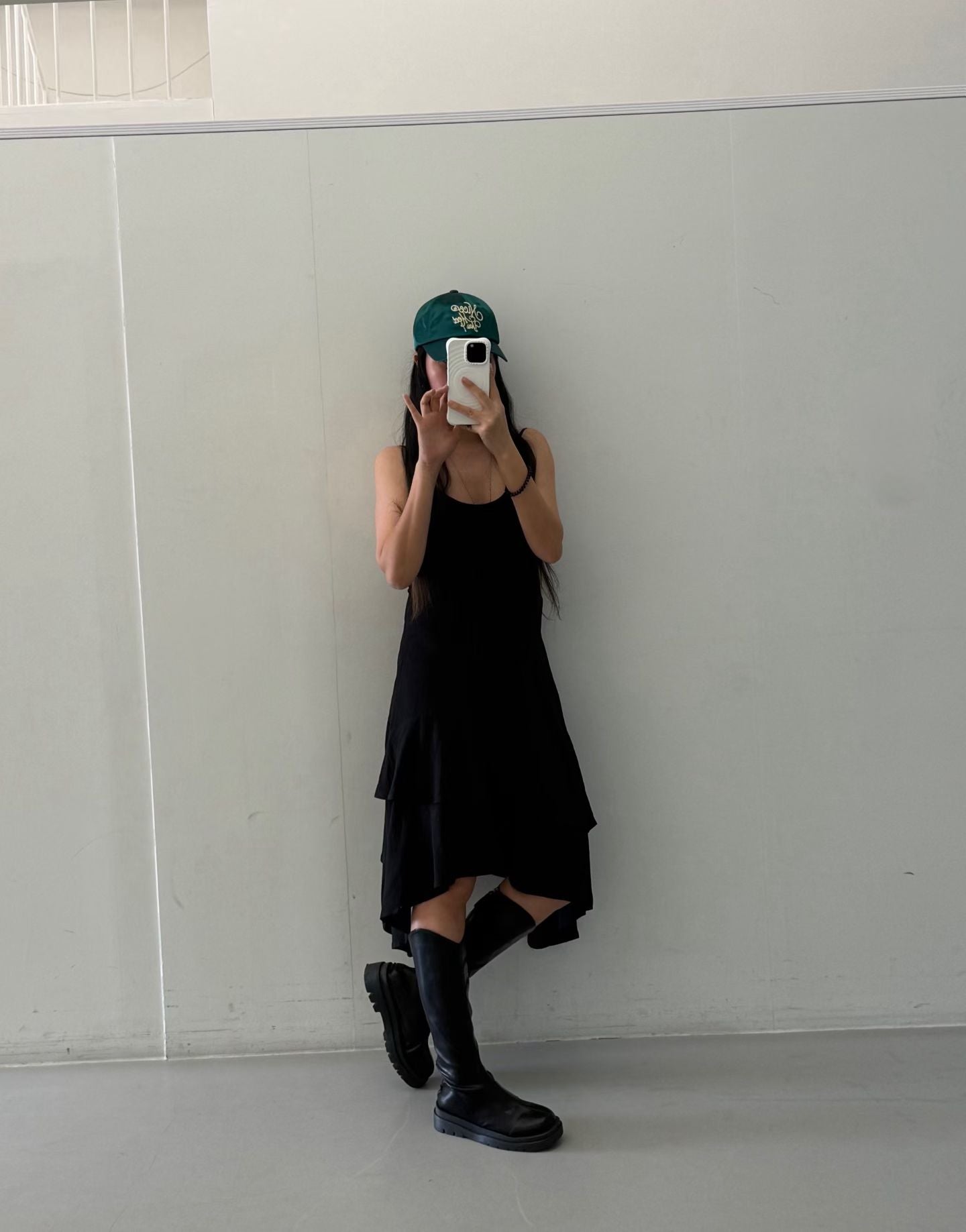 連belt不規則吊帶裙