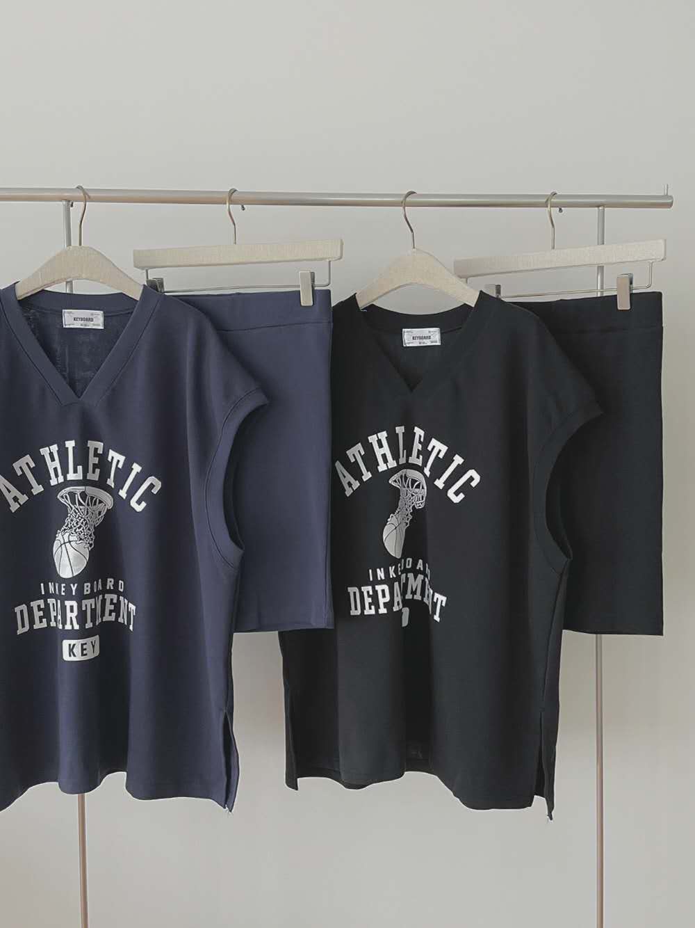 “ATHLETIC” V領背心單車褲set