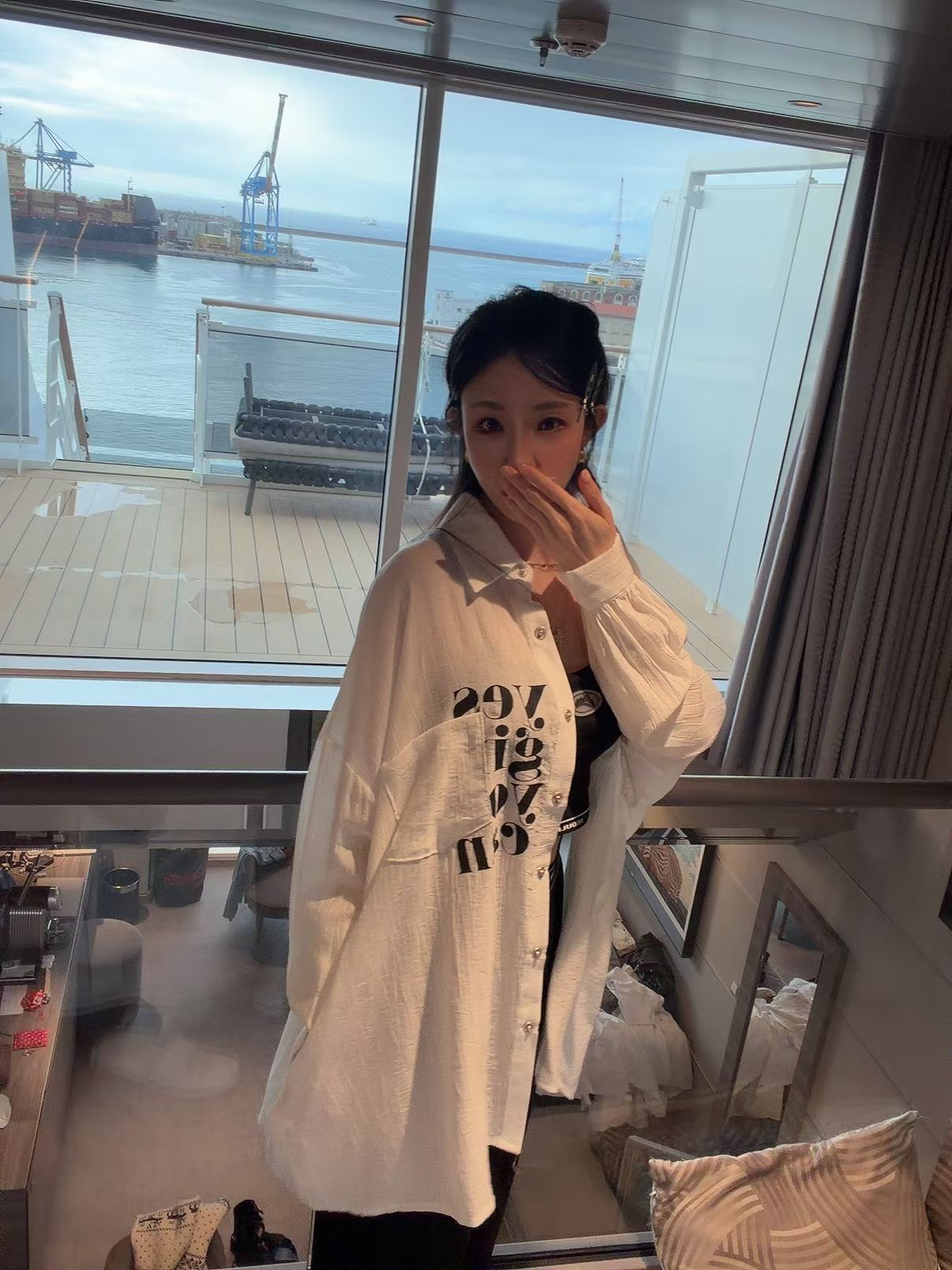 英文字pocket 雪紡長恤衫