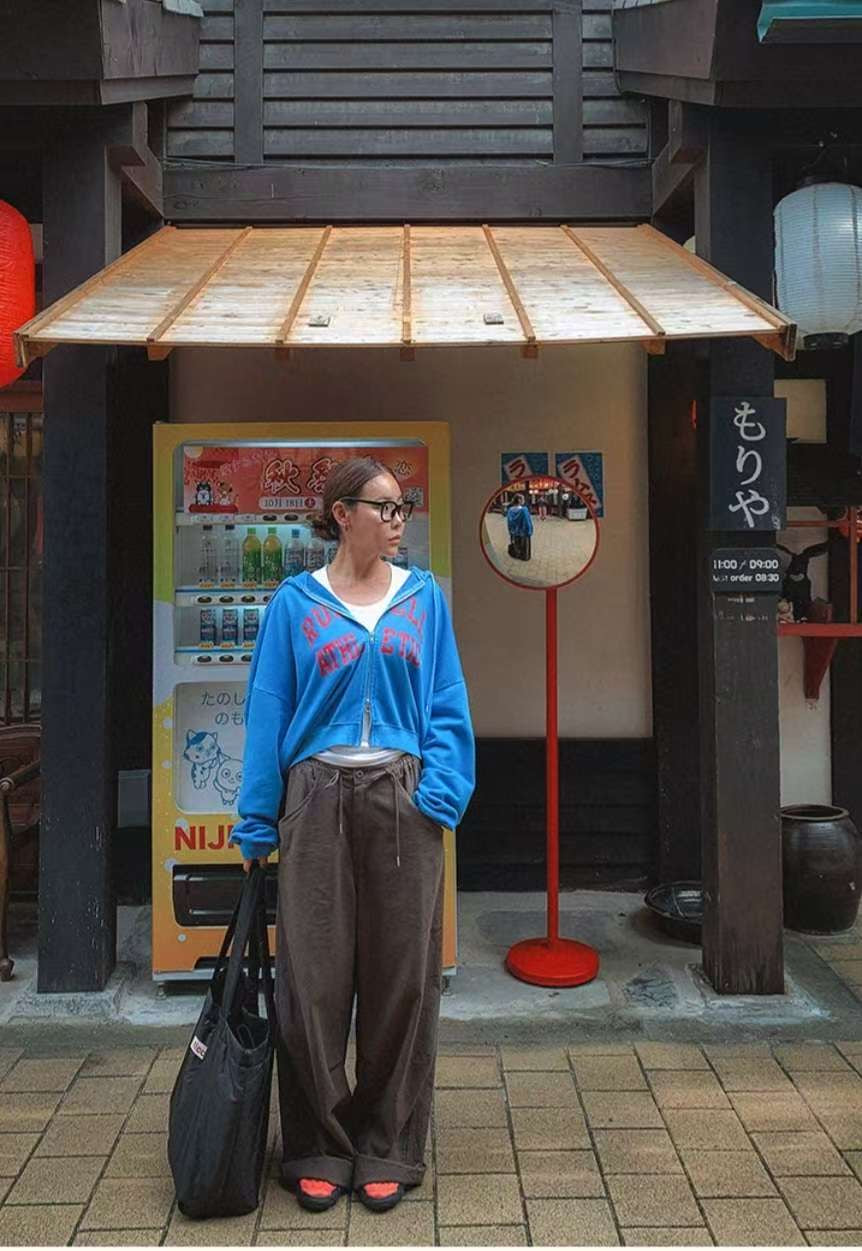 英文字有帽外套