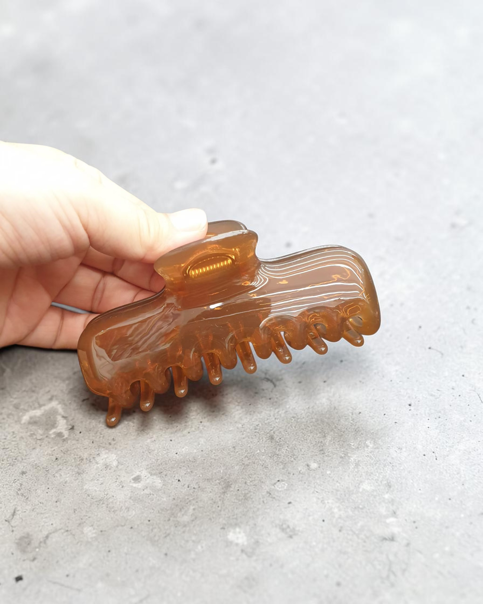 豹紋款鯊魚髮夾