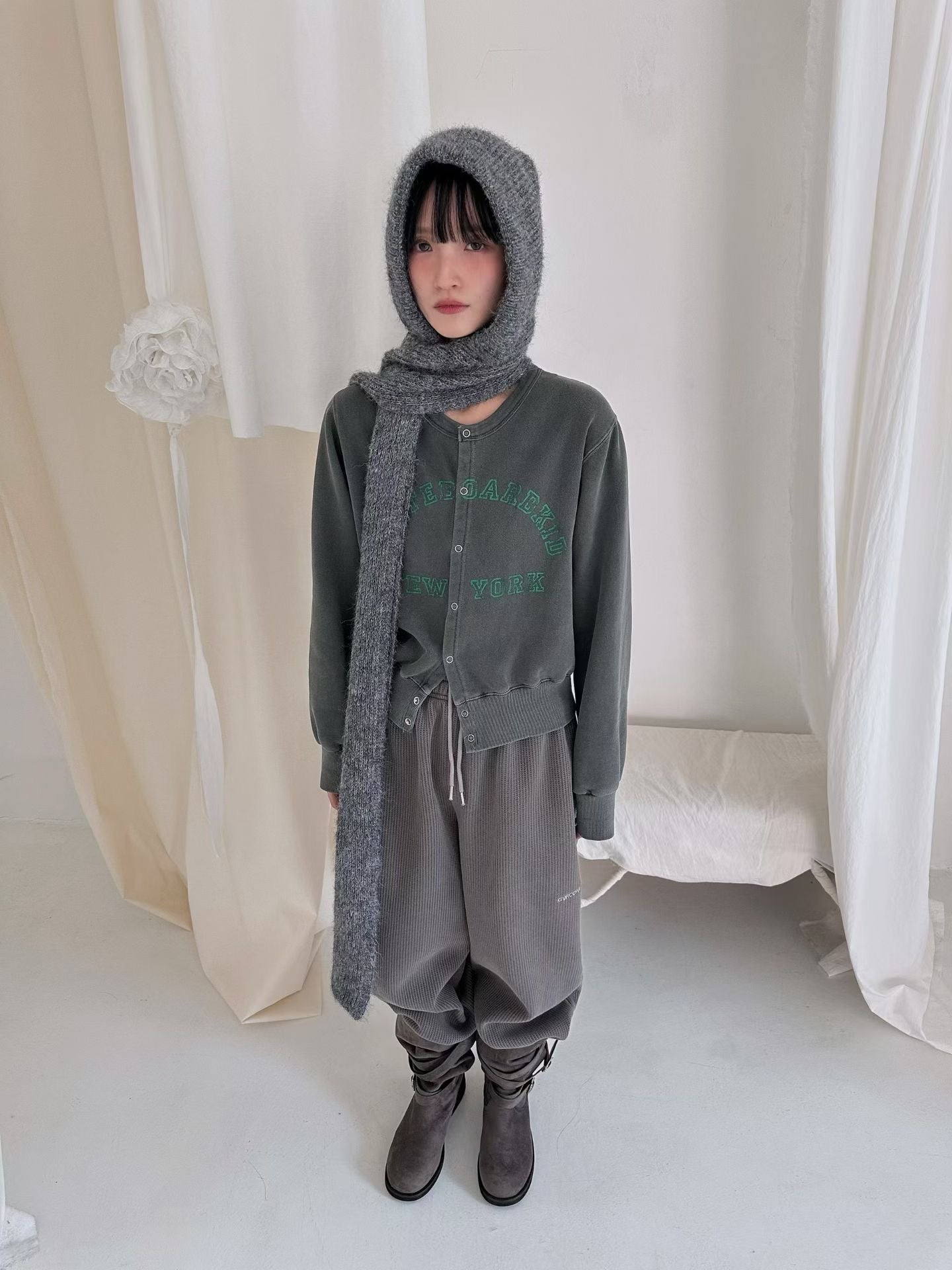 英文字洗水啪鈕外套