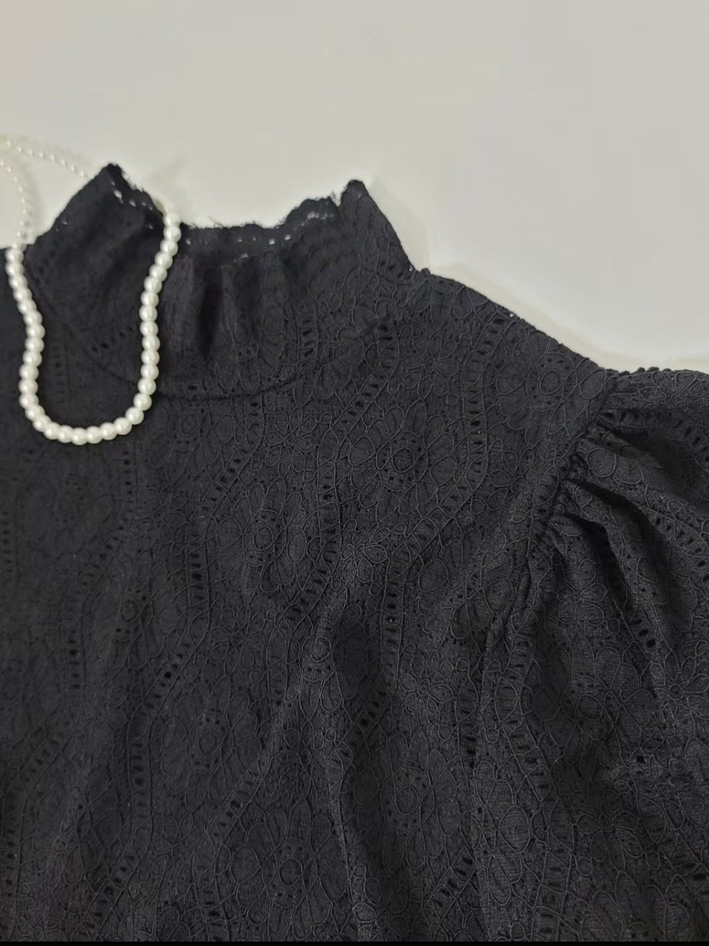 泡泡袖Lace Tee
