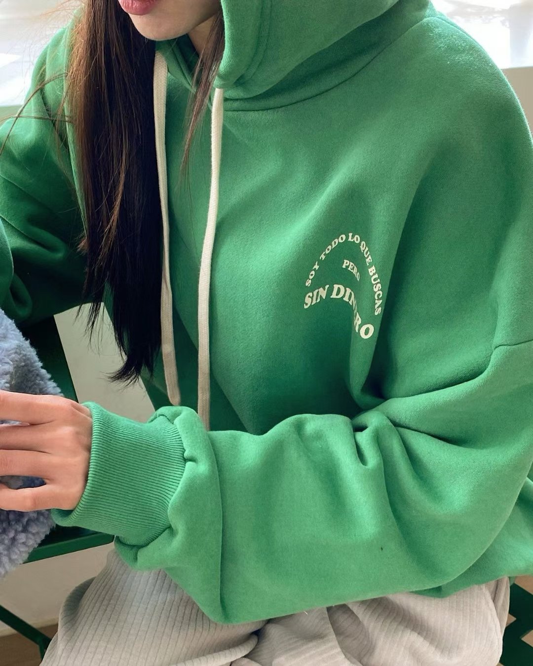 “SIN DINERO”有帽抓毛衛衣