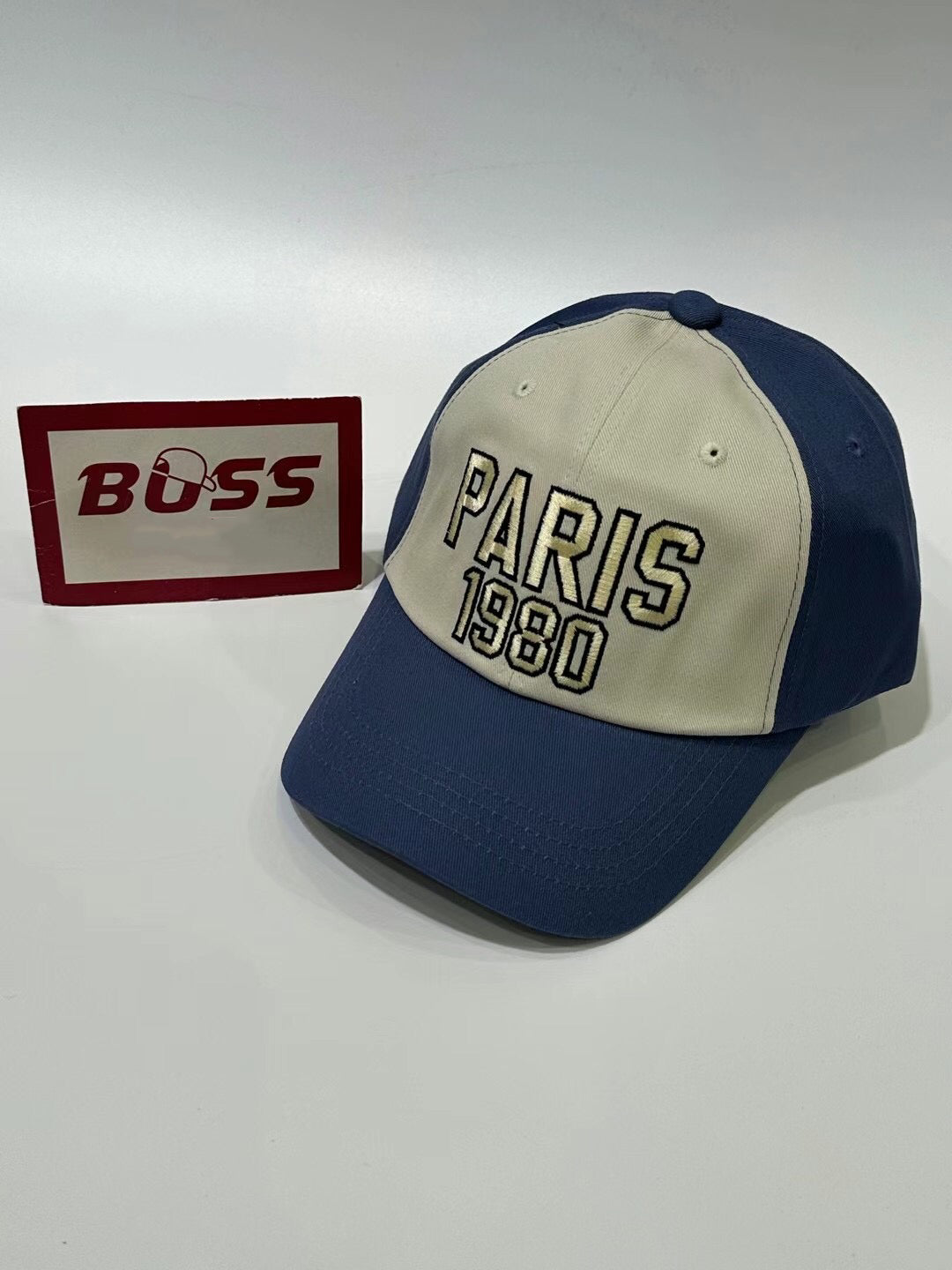 Paris 1980 Cap