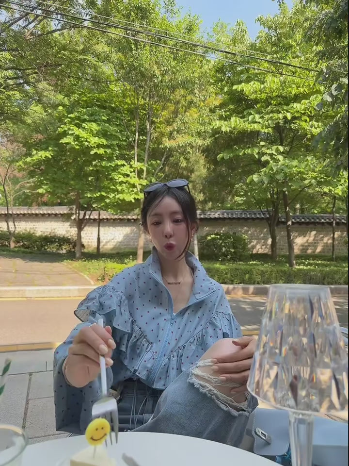 波點拉鏈外套